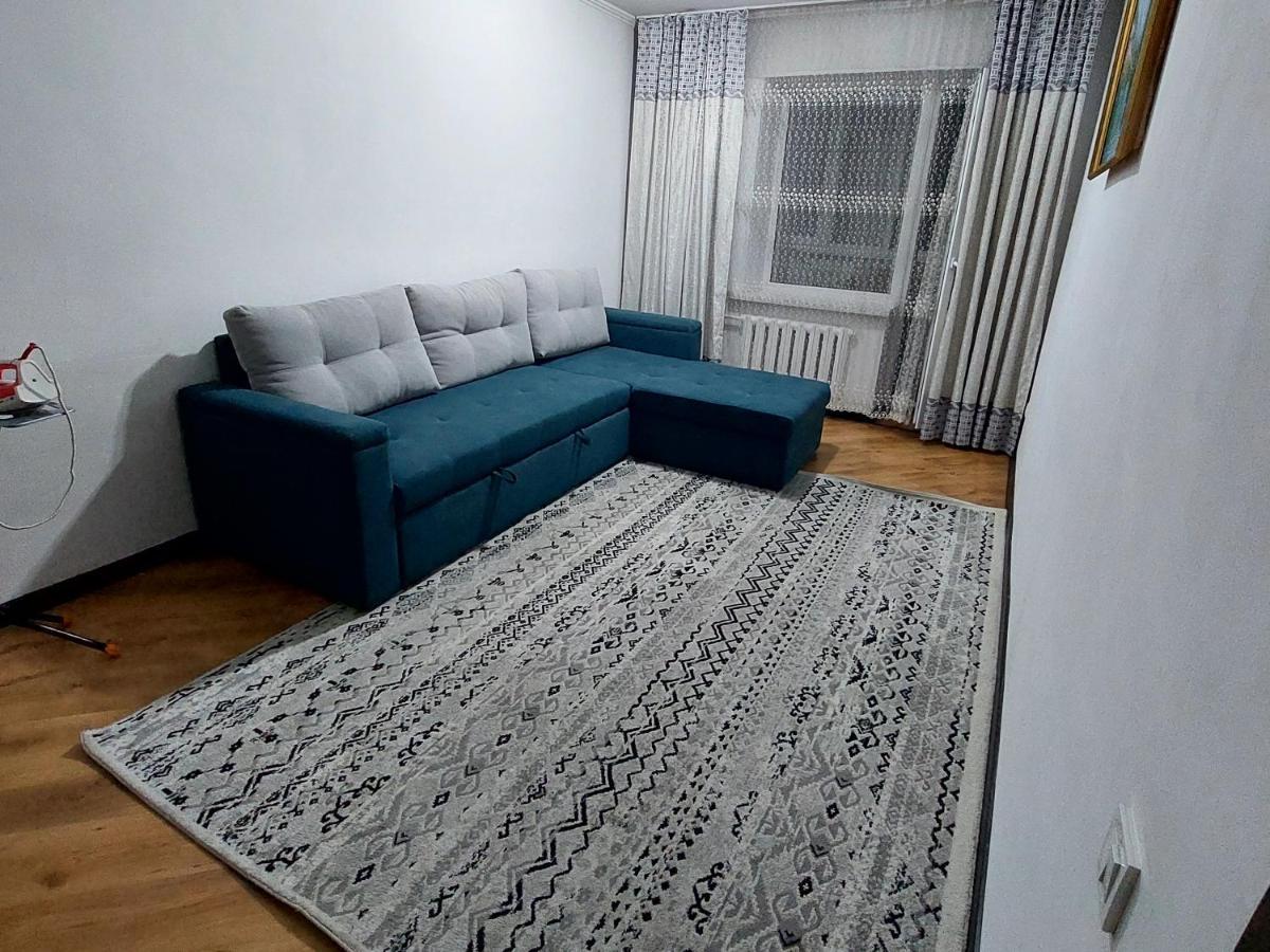 Apartment On Toktogula Bishkek Exterior foto